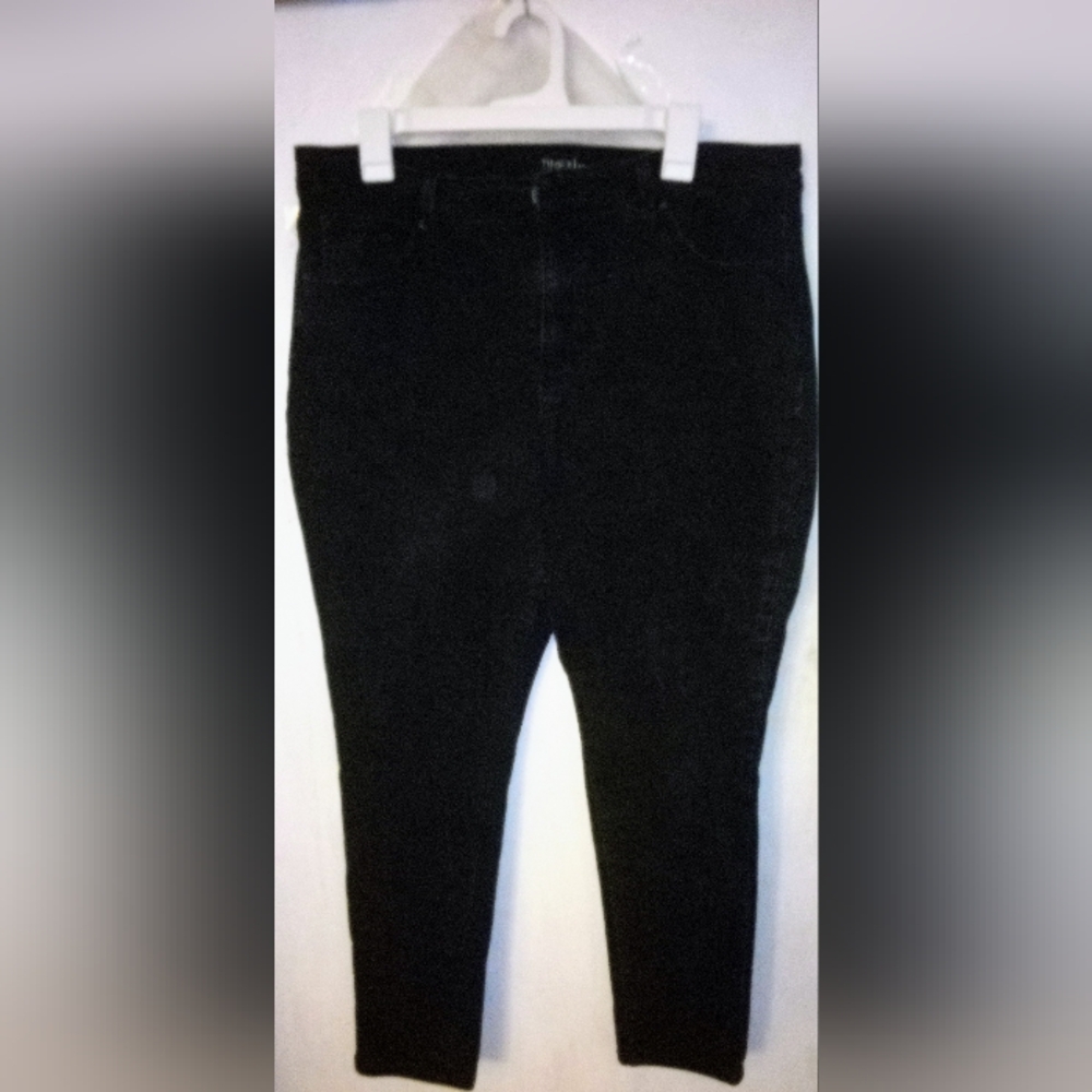 Time and Tru Women's Black Skinny Jeans